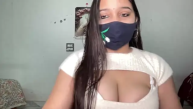 Varnika aarora online show from 11.04.25