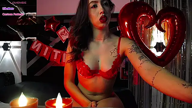 scarlett buttock online show from 02.14.25