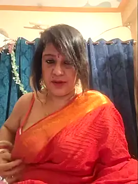 Snapshot of Hot_Queen77 chatting on 01.31.25 Hot Queen77 online show from 01.31.25