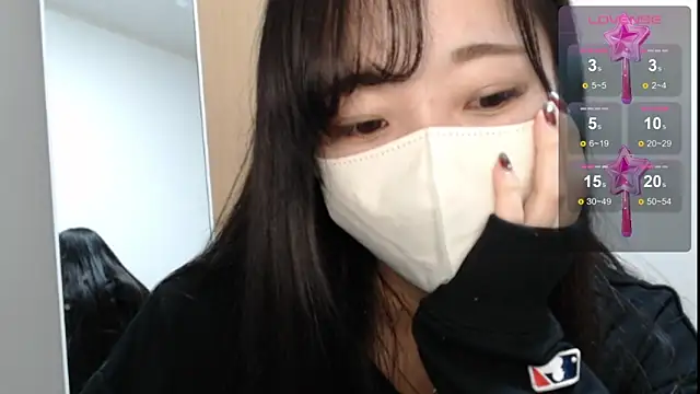 Snapshot of Rio_chan_ chatting on 02.18.25 Rio chan online show from 02.18.25