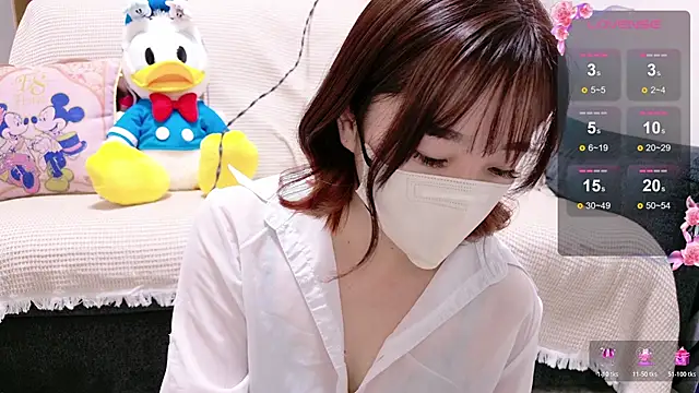 Snapshot of Rio_chan_ chatting on 10.20.25 Rio chan online show from 10.20.25