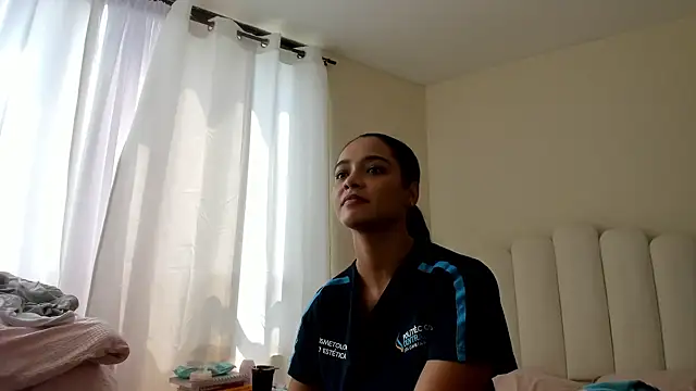 evely coelloo online show from 02.11.26