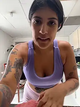 Afroditapoloo online show from 06.04.26