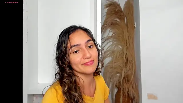 Snapshot of misshiccups chatting on 12.19.24 misshiccups online show from 12.19.24