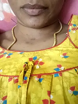 Snapshot of Ambika01 chatting on 10.06.25 Ambika01 online show from 10.06.25