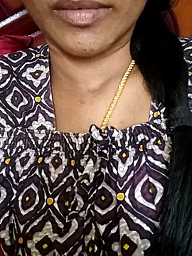 Snapshot of Ambika01 chatting on 11.30.25 Ambika01 online show from 11.30.25