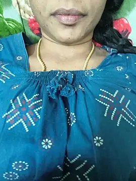 Snapshot of Ambika01 chatting on 06.21.26 Ambika01 online show from 06.21.26