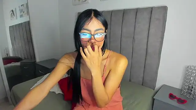 Snapshot of sarah__bigboobs chatting on 02.10.25 sarah bigboobs online show from 02.10.25