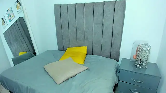 Snapshot of sarah__bigboobs chatting on 03.05.25 sarah bigboobs online show from 03.05.25