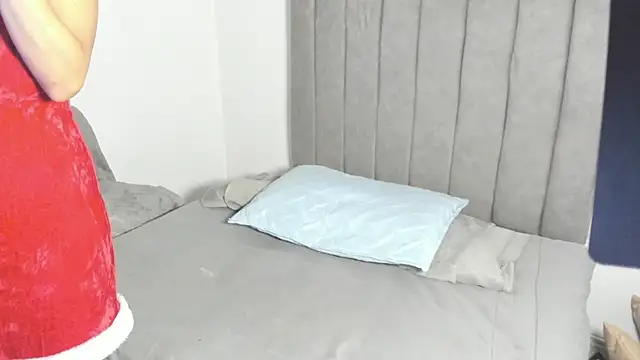 Snapshot of sarah__bigboobs chatting on 11.27.25 sarah bigboobs online show from 11.27.25