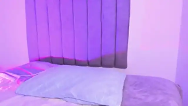 Snapshot of sarah__bigboobs chatting on 12.04.25 sarah bigboobs online show from 12.04.25