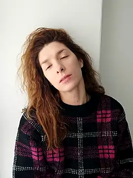 YourSuperModel online show from 11.02.25