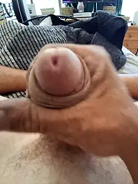 Snapshot of hardscotty chatting on 10.17.25 hardscotty online show from 10.17.25