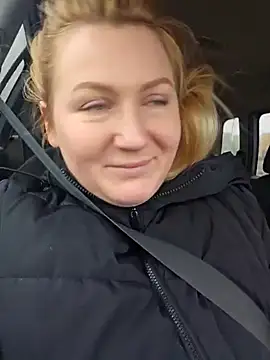 Snapshot of -Schweppes- chatting on 12.24.24 -Schweppes- online show from 12.24.24