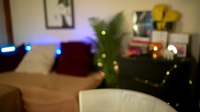 Bellis Perenis online show from 03.19.26