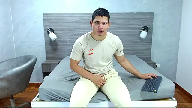 Loony Zion online show from 11.03.25