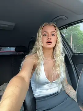 Snapshot of Devill_Angel_ chatting on 07.19.26 Devill Angel online show from 07.19.26