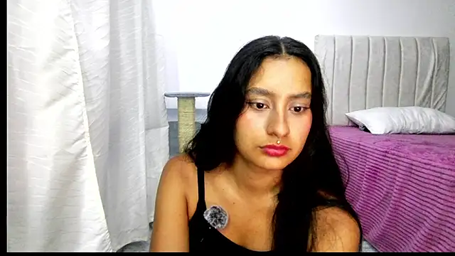 ashley-vega online show from 11.10.25