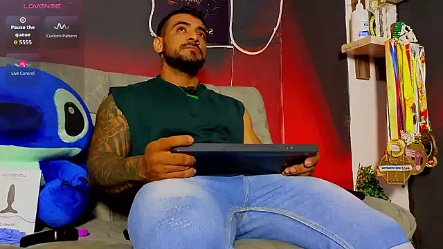 Snapshot of ERIC_HARRISON chatting on 02.07.26 ERIC HARRISON online show from 02.07.26