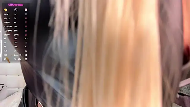 Snapshot of EmilyLeah_ chatting on 01.17.26 EmilyLeah online show from 01.17.26