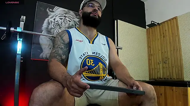 Luke  09 online show from 12.20.25