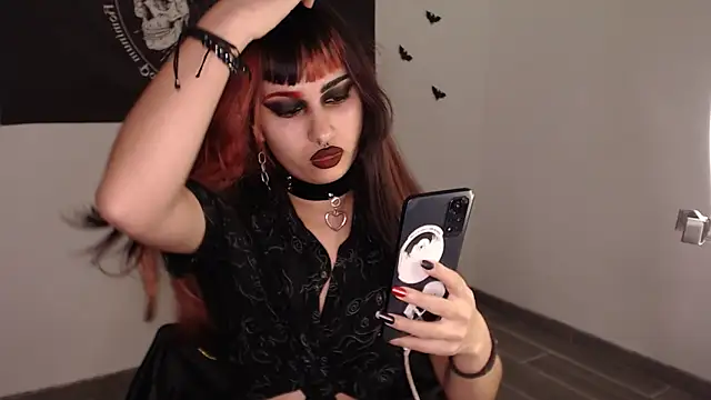 Snapshot of Little-Lucifer chatting on 02.06.25 Little-Lucifer online show from 02.06.25