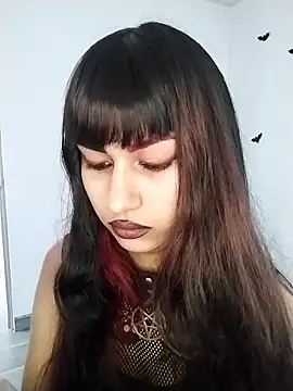 Snapshot of Little-Lucifer chatting on 10.04.25 Little-Lucifer online show from 10.04.25