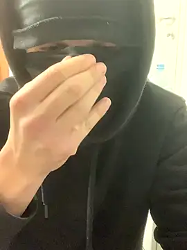 Snapshot of zhdiwbwnxi chatting on 11.28.25 zhdiwbwnxi online show from 11.28.25