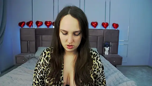 Snapshot of ElisonMinix chatting on 02.13.25 ElisonMinix online show from 02.13.25