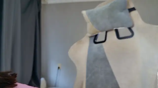 Miss Mia Murr online show from 03.28.26