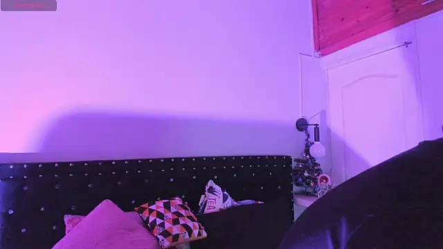 Ghosty Doll online show from 12.16.25