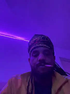 Snapshot of Rastamanzigy22 chatting on 10.16.25 Rastamanzigy22 online show from 10.16.25