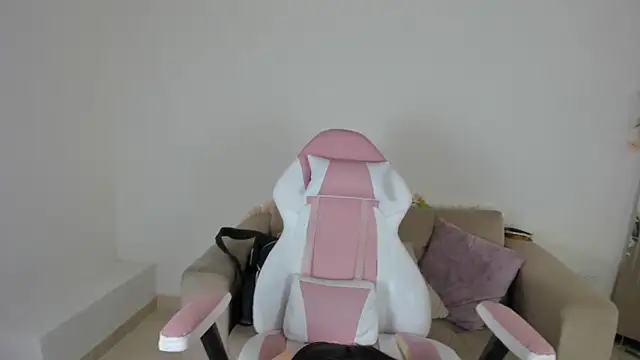 Charlotte cowell sub1  online show from 12.29.24