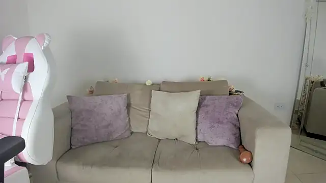 Charlotte cowell sub1  online show from 01.10.25