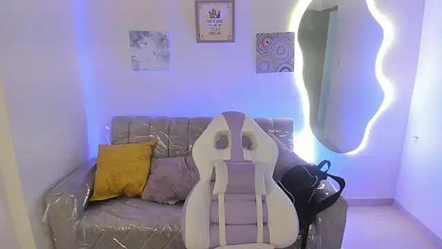 Charlotte cowell sub1  online show from 10.08.25