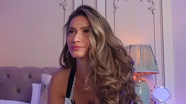 Snapshot of MayaVixxen chatting on 01.06.26 MayaVixxen online show from 01.06.26