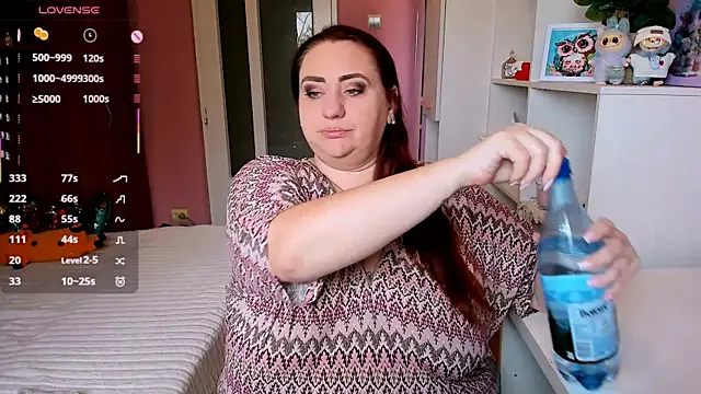 lovely adelle online show from 11.23.25