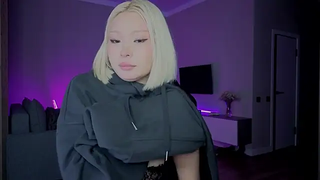 RileyMee online show from 11.29.25