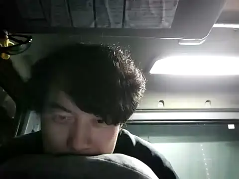 Snapshot of whitebriefboy chatting on 01.19.25 whitebriefboy online show from 01.19.25