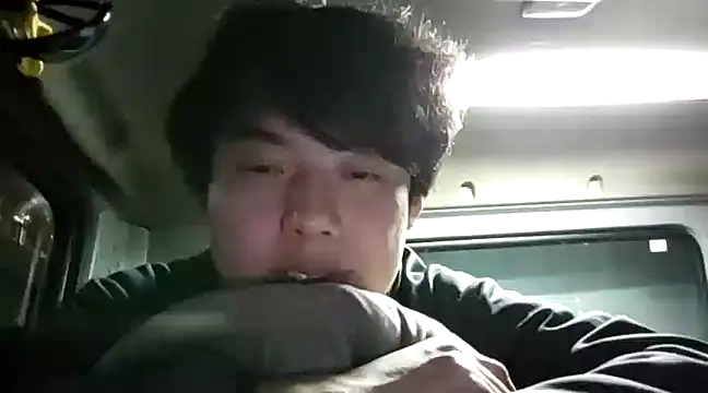 Snapshot of whitebriefboy chatting on 01.24.25 whitebriefboy online show from 01.24.25