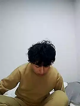 Snapshot of whitebriefboy chatting on 01.28.25 whitebriefboy online show from 01.28.25