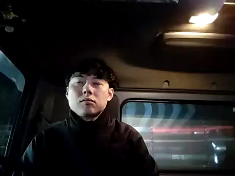 Snapshot of whitebriefboy chatting on 01.29.25 whitebriefboy online show from 01.29.25