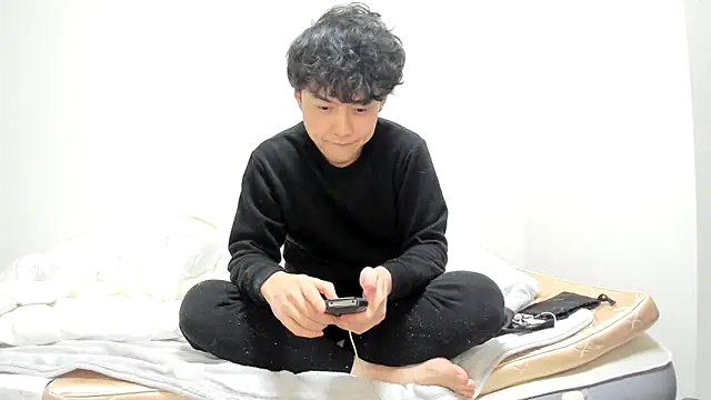 Snapshot of whitebriefboy chatting on 02.12.25 whitebriefboy online show from 02.12.25