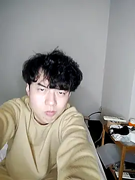 Snapshot of whitebriefboy chatting on 02.17.25 whitebriefboy online show from 02.17.25