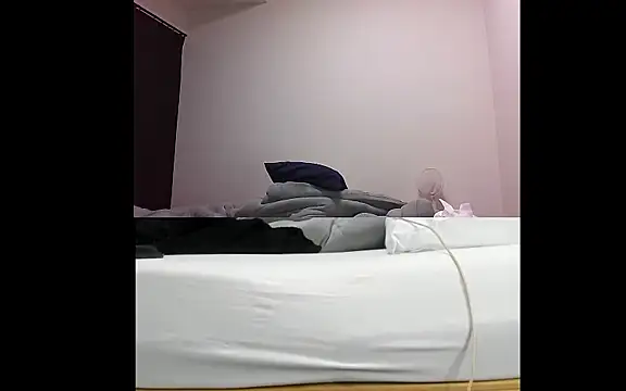 whitebriefboy online show from 02.17.26