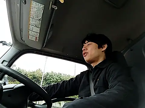 whitebriefboy online show from 03.18.26