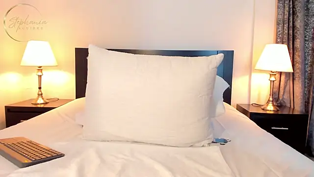 stephania aguirre online show from 12.05.24