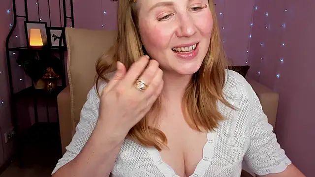 Helens love online show from 03.04.25