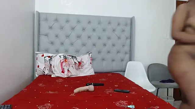 Candy Love 18 online show from 01.28.25