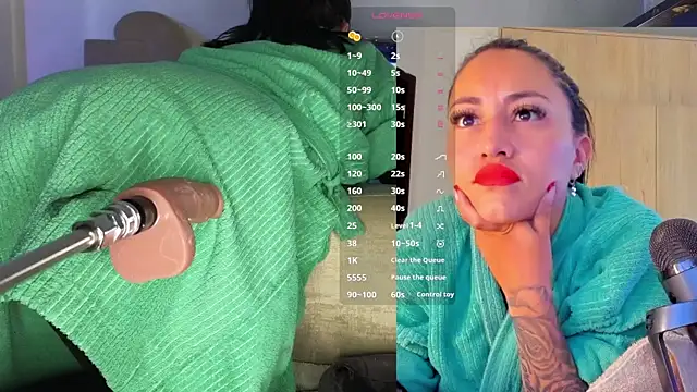 Snapshot of jolee__ chatting on 07.11.26 jolee online show from 07.11.26